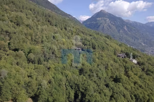 Rustico / Casale di 2000 m² a Vervio