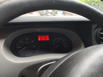 lvendesi Renault master  passo lungo  come nuovo