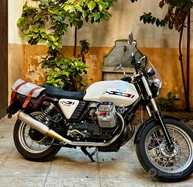 Moto Guzzi v 7 cafe classic