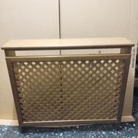 Mobile copri termosifone, in legno essenza noce