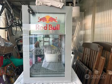 Frigo a vetri Redbull