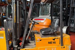 Carrelli elevatori muletti