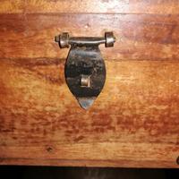 Vecchia cassettina in legno