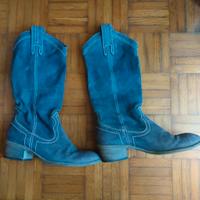 Stivali in camoscio viola 