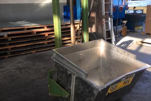 Muletto a 3 punti per trattore con benna inox