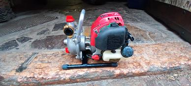 pompa a motore a scoppio 