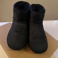 UGG mini classic black nr. 35