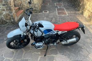 Moto BMW nine t