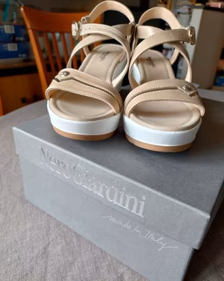 Sandali in pelle "Nero Giardini", n.37, come nuovi