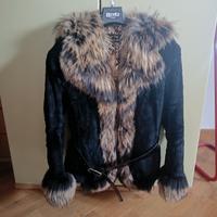 Giacca in Pelliccia Lapin de Majo – Dettagli in Vo