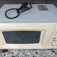 Forno a microonde Design Free