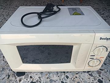 Forno a microonde Design Free