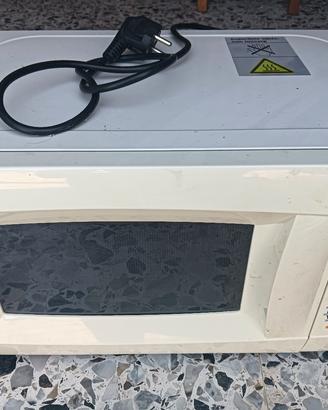Forno a microonde Design Free