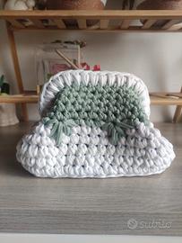 Borsa a Mano all'Uncinetto Handmade
