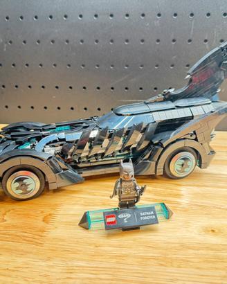 LEGO 76304 DC Batmobile Batman con minifigure