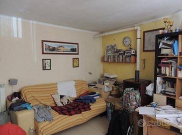Immobile in asta di 100 m² con 3 locali a Uscio