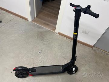 Monopattino elettrico LexGo R8 lite