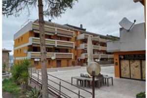 Immobile in asta di 101 m² con 2 locali a Folignan