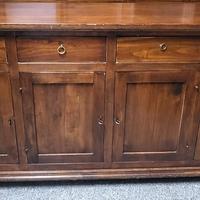 Credenza bassa/madia lunga.