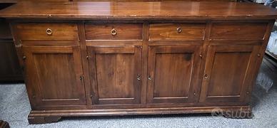 Credenza bassa/madia lunga.