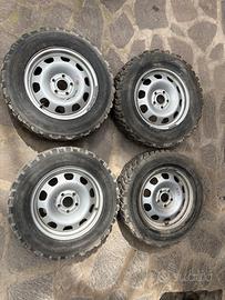 Cerchi 16” con gomme