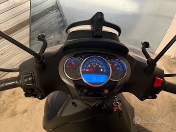 Piaggio Beverly 350 sport