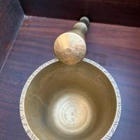 Mortaio in ottone massiccio