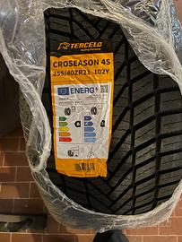 Pneumatici 4 stagioni