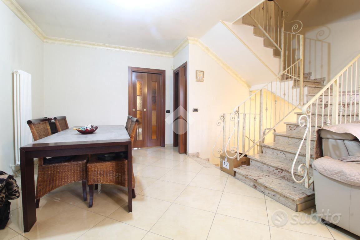 House in Bagnolo in Piano - Vista 4