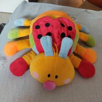 tre peluche due criceti e una coccinella 