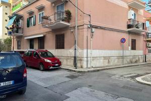 3 LOCALI A BARLETTA