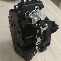 Serratura porta anteriore SINISTRA VW Passat 3B – 