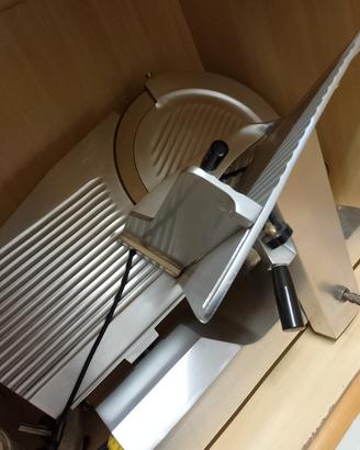 affettatrice professionale 