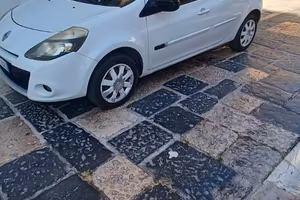 Renoult clio 1500 disel 20anniverary 2010