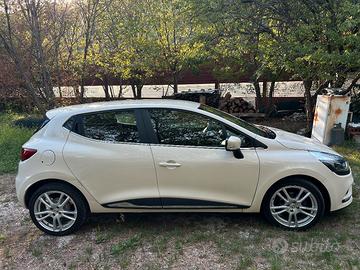 Renault Clio diesel 5 porte ok neopatentati 