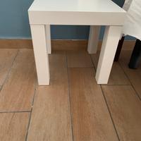 Comodini in legno bianchi