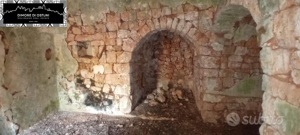CASOLARE CON TRULLO SARACENO e LAMIA - OSTUNI - Altro