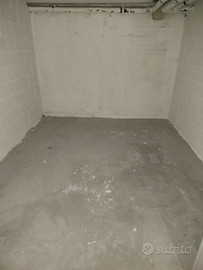 Ampie cantine . Mq 12 e 14