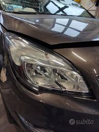 Proiettore destro OPEL MERIVA del 2014