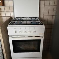 cucina a gas 4 fuochi