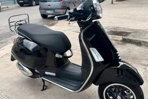 Vespa GTS300