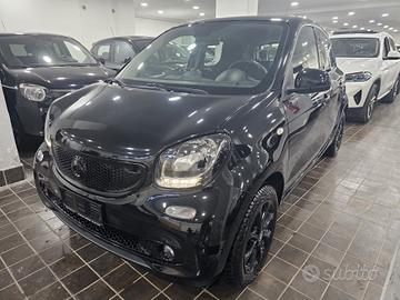 NUOVA SMART FORFOUR IDENTITY BLACK EDITION PASSION