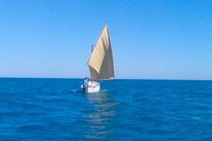 Barca a vela al terzo