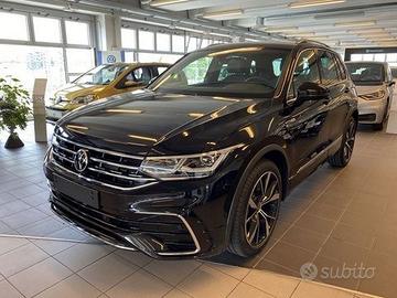 Volkswagen Tiguan R- Line 2021 in ricambi