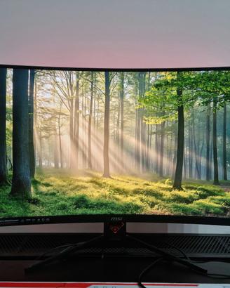 Monitor MSI 32" Curvo 4K UHD MAG321CURV