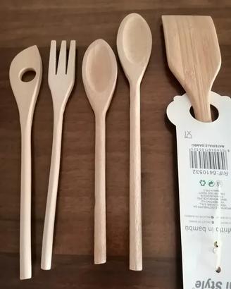cucchiai in legno