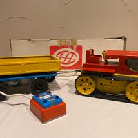 Trattore cingolato con rimorchio filoguidato ITRE