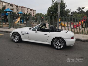 BMW Z3 - 6 cilindri, 2.000 cc ASI