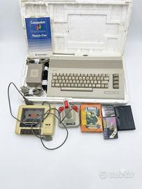 Commodore 64 anni 90 con giochi