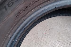 Pneumatico 165/65 R14